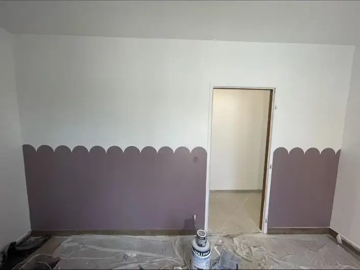 Mur intérieur après mise en peinture